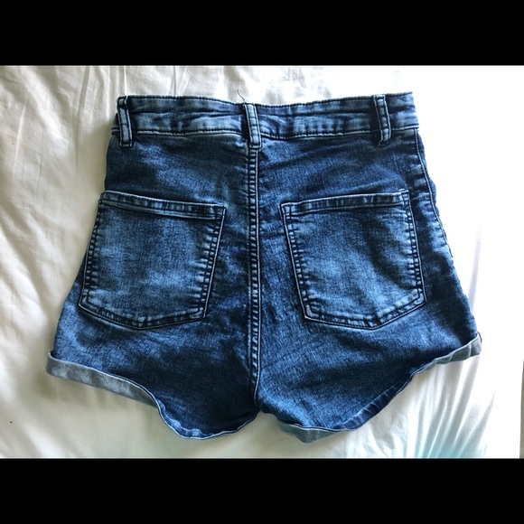 H&M HIGH WAISTED Jean Shorts - Picture 2 of 2